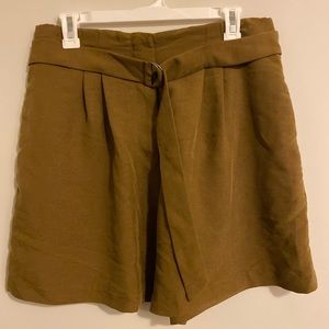 H&M shorts never worn